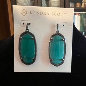 KENDRA SCOTT Elle - Gunmetal Green Cat's Eye Earrings